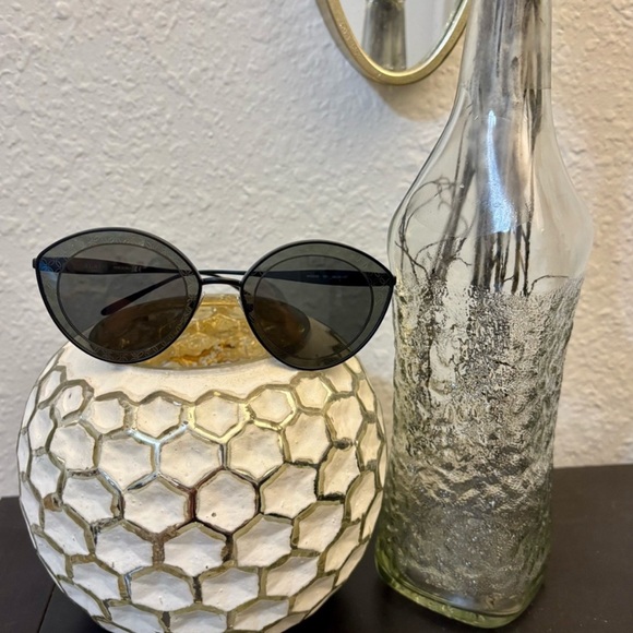 Alaia Women’s Cat Eye Sunglasses - Picture 2 of 11